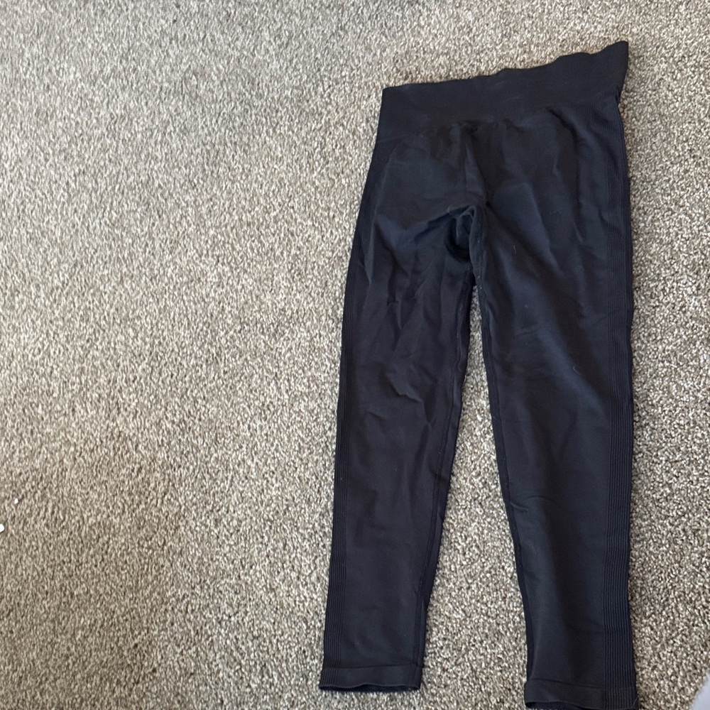Black Capri Leggings